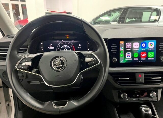 SKODA KAMIQ AMBITION 1.0TSi 110CV DSG – AUTOMATICO AÑO 2021 lleno