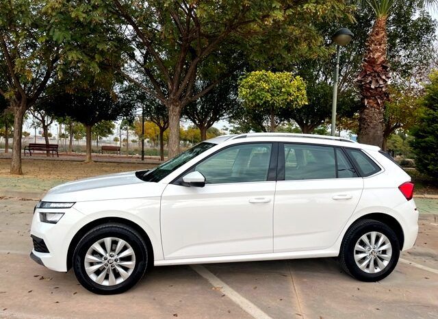 SKODA KAMIQ AMBITION 1.0TSi 110CV DSG – AUTOMATICO AÑO 2021 lleno