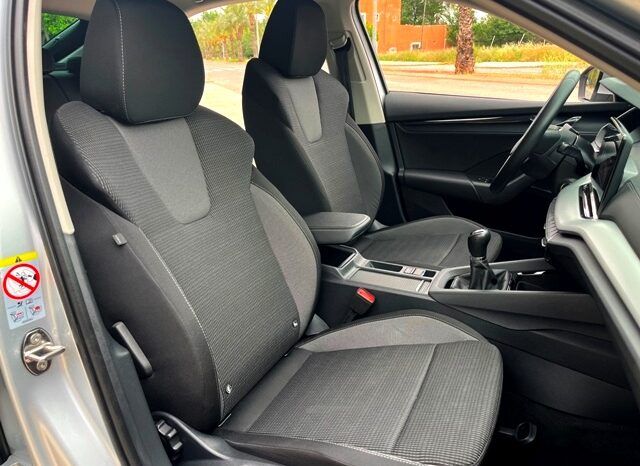 SKODA OCTAVIA AMBITION 2.0TDi 115CV AÑO 10-2022 lleno