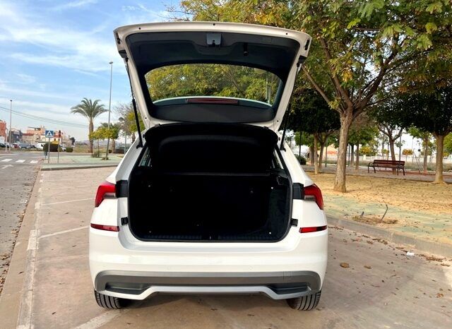 SKODA KAMIQ AMBITION 1.0TSi 110CV DSG – AUTOMATICO AÑO 2021 lleno