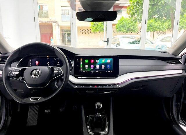 SKODA OCTAVIA AMBITION 2.0TDi 115CV AÑO 10-2022 lleno