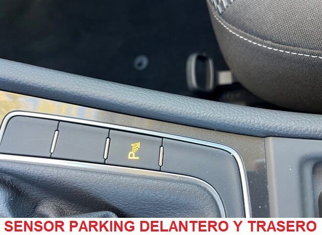 VOLSKWAGEN GOLF READY2GO 1.6TDi 115CV AÑO 2019 lleno