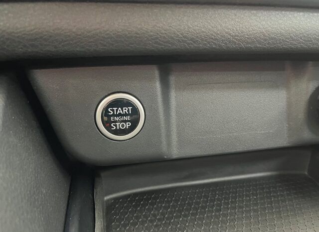 NISSAN QASHQAI X-TRONIC 1.3 158CV MODELO 2022 lleno