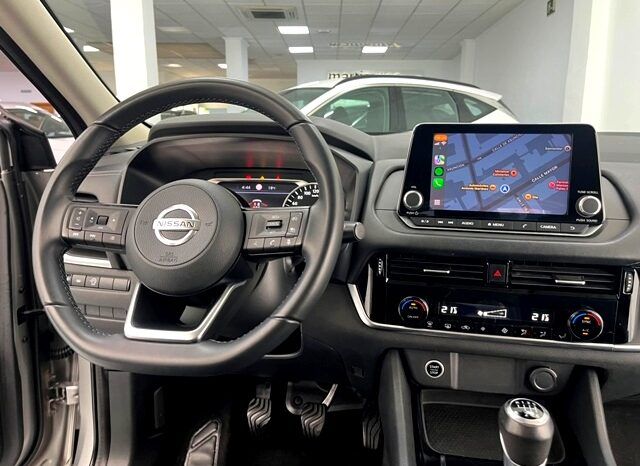 NISSAN QASHQAI HYBRID 1.3i 140CV MODELO 2022 lleno