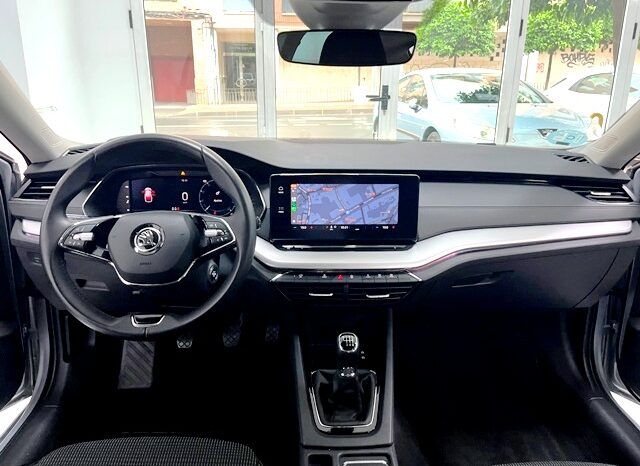 SKODA OCTAVIA AMBITION 2.0TDi 115CV AÑO 10-2022 lleno