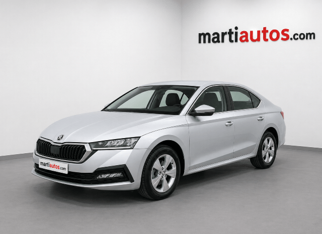 SKODA OCTAVIA AMBITION 2.0TDi 115CV AÑO 10-2022 lleno