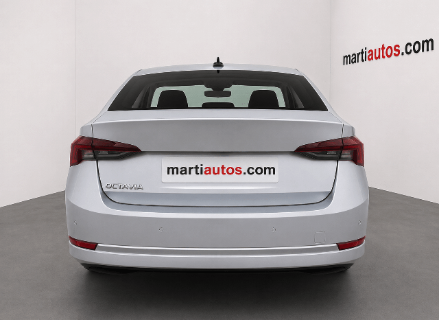 SKODA OCTAVIA AMBITION 2.0TDi 115CV AÑO 10-2022 lleno