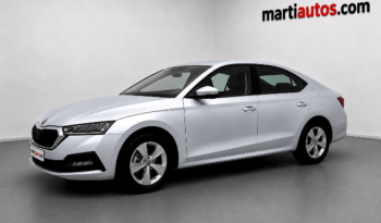 SKODA OCTAVIA AMBITION 2.0TDi 115CV AÑO 2022 lleno