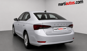 SKODA OCTAVIA AMBITION 2.0TDi 115CV AÑO 2022 lleno