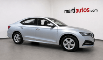 SKODA OCTAVIA AMBITION 2.0TDi 115CV AÑO 2022 lleno