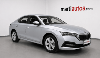 SKODA OCTAVIA AMBITION 2.0TDi 115CV AÑO 2022 lleno