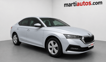 SKODA OCTAVIA AMBITION 2.0TDi 115CV AÑO 2022 lleno