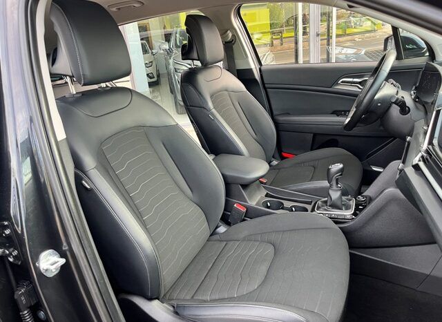 KIA SPORTAGE TECH EDITION 1.6TGDi 150CV HYBRID AÑO 2022 lleno