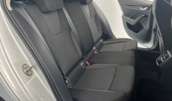 SKODA OCTAVIA AMBITION 2.0TDi 115CV AÑO 2022 lleno