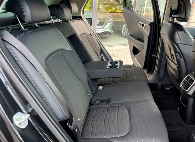 KIA SPORTAGE TECH EDITION 1.6TGDi 150CV HYBRID AÑO 2022 lleno