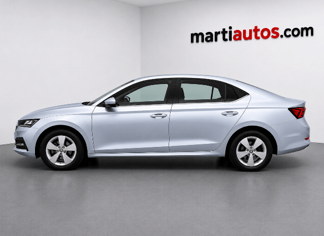 SKODA OCTAVIA AMBITION 2.0TDi 115CV AÑO 2022 lleno