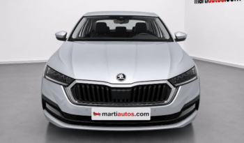 SKODA OCTAVIA AMBITION 2.0TDi 115CV AÑO 2022 lleno