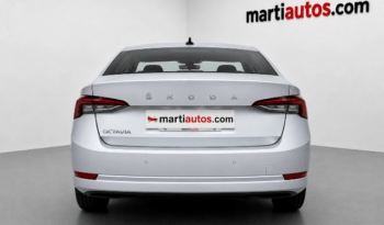 SKODA OCTAVIA AMBITION 2.0TDi 115CV AÑO 2022 lleno