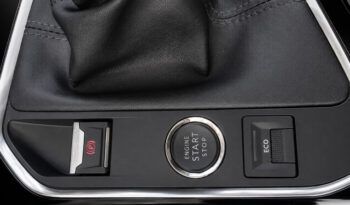 PEUGEOT 3008 ACTIVE PACK 1.5HDi 130CV MODELO 2022 lleno