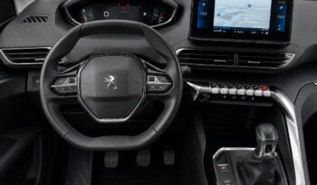PEUGEOT 3008 ACTIVE PACK 1.5HDi 130CV MODELO 2022 lleno