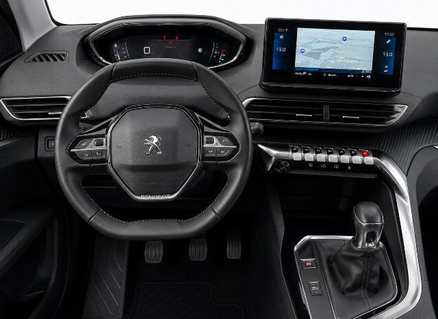 PEUGEOT 3008 ACTIVE PACK 1.5HDi 130CV MODELO 2022 lleno