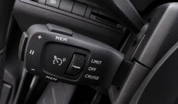 PEUGEOT 3008 ACTIVE PACK 1.5HDi 130CV MODELO 2022 lleno