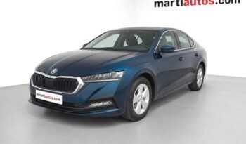 SKODA OCTAVIA AMBITION 2.0TDi 115CV 6 VELOCIDADES AÑO 2022 lleno