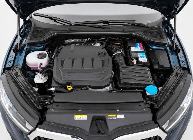 SKODA OCTAVIA AMBITION 2.0TDi 115CV 6 VELOCIDADES AÑO 2022 lleno