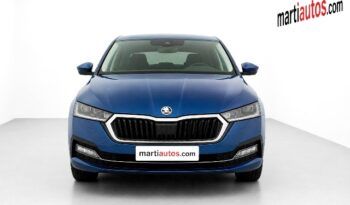 SKODA OCTAVIA AMBITION 2.0TDi 115CV 6 VELOCIDADES AÑO 2022 lleno