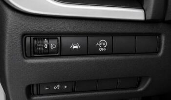 NISSAN QASHQAI HYBRID 1.3i 158CV X TRONIC AÑO 2023 lleno