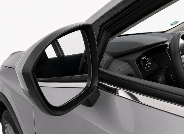 NISSAN QASHQAI HYBRID 1.3i 158CV X TRONIC AÑO 2023 lleno