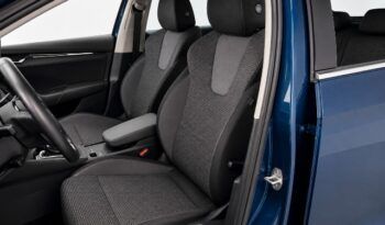 SKODA OCTAVIA AMBITION 2.0TDi 115CV 6 VELOCIDADES AÑO 2022 lleno