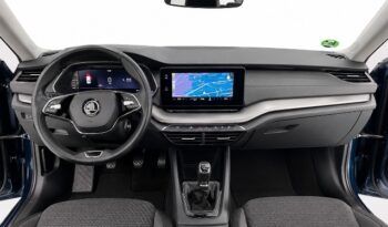 SKODA OCTAVIA AMBITION 2.0TDi 115CV 6 VELOCIDADES AÑO 2022 lleno