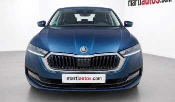 SKODA OCTAVIA AMBITION 2.0TDi 115CV 6 VELOCIDADES AÑO 2022 lleno