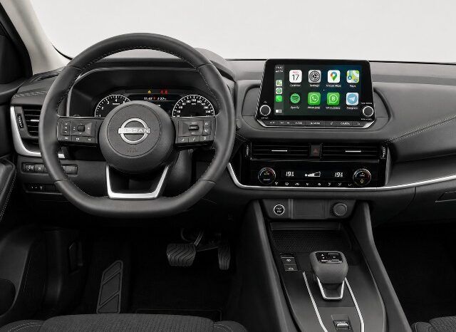 NISSAN QASHQAI HYBRID 1.3i 158CV X TRONIC AÑO 2023 lleno