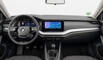 SKODA OCTAVIA AMBITION 2.0TDi 115CV 6 VELOCIDADES AÑO 2022 lleno
