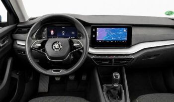 SKODA OCTAVIA AMBITION 2.0TDi 115CV 6 VELOCIDADES AÑO 2022 lleno