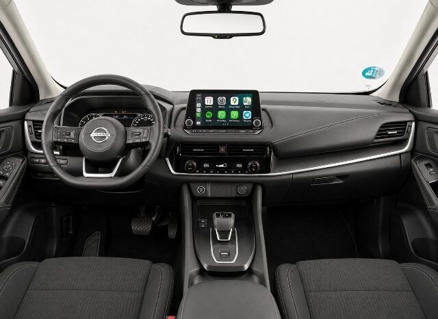 NISSAN QASHQAI HYBRID 1.3i 158CV X TRONIC AÑO 2023 lleno