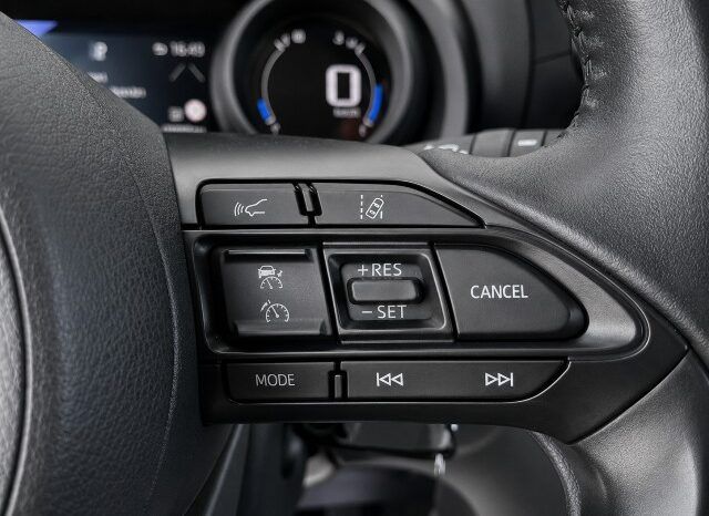 TOYOTA YARIS CROSS HYBRID 1.5 120H AÑO 2022 lleno
