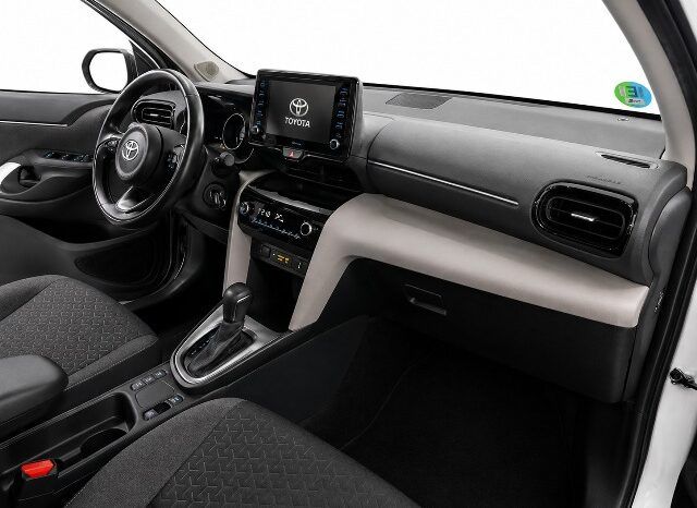 TOYOTA YARIS CROSS HYBRID 1.5 120H AÑO 2022 lleno