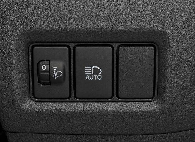 TOYOTA CHR ACTIVE HYBRID 125H AÑO 2022 lleno