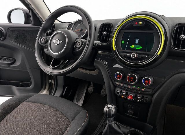 MINI COUNTRYMAN COOPER 1.5i 136CV MODELO 2020 lleno