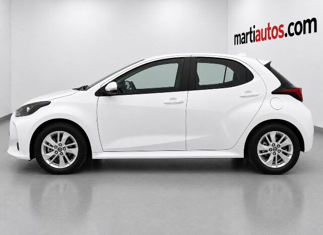 TOYOTA YARIS BUSINESS 1.5 120H HYBRID AÑO 2022 lleno