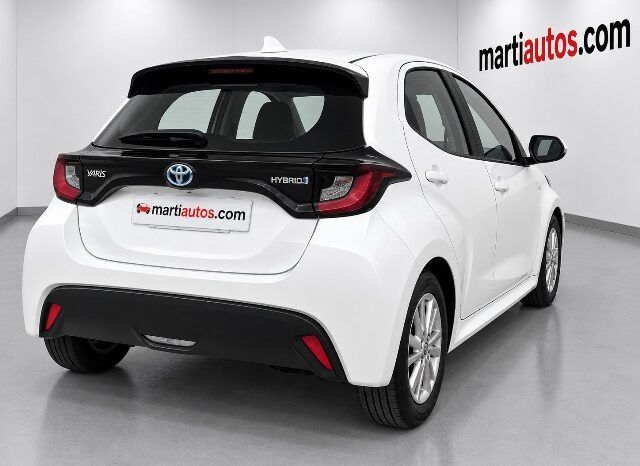 TOYOTA YARIS BUSINESS 1.5 120H HYBRID AÑO 2022 lleno