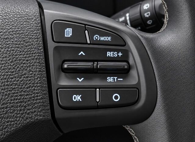 HYUNDAI i10 KLASS 1.0 AÑO 2022 lleno
