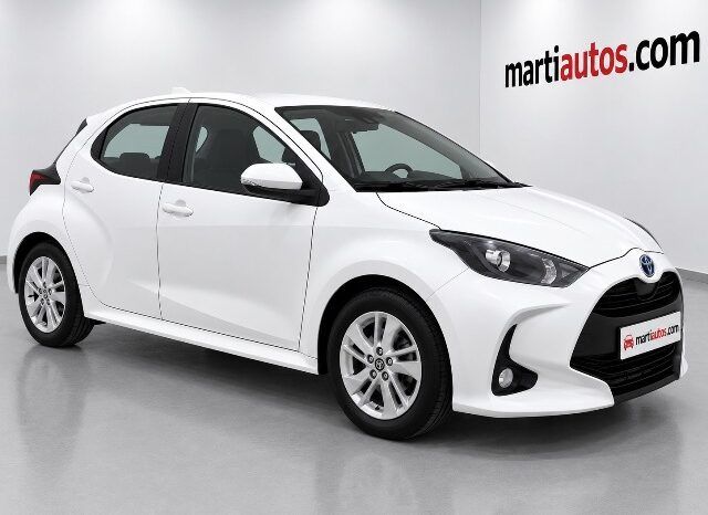 TOYOTA YARIS BUSINESS 1.5 120H HYBRID AÑO 2022 lleno