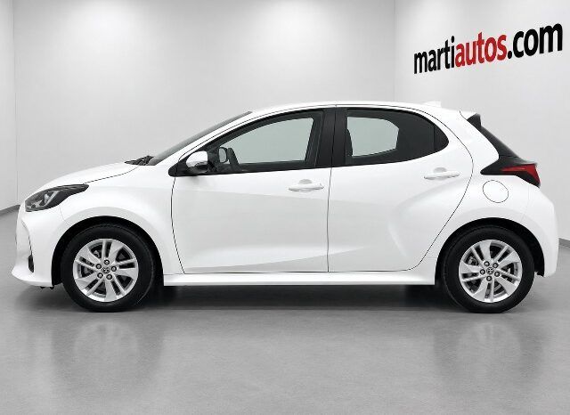 TOYOTA YARIS BUSINESS 1.5 120H HYBRID AÑO 2022 lleno