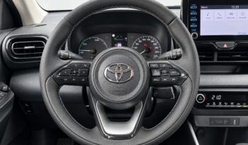 TOYOTA YARIS BUSINESS 1.5 120H HYBRID AÑO 2022 lleno