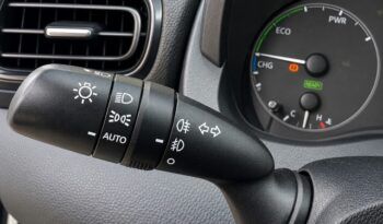 TOYOTA YARIS BUSINESS 1.5 120H HYBRID AÑO 2022 lleno