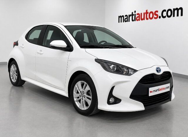 TOYOTA YARIS BUSINESS 1.5 120H HYBRID AÑO 2022 lleno